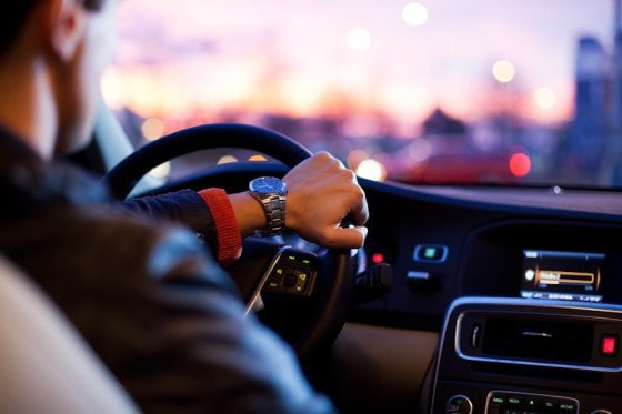 استكشاف المدينة: لماذا استئجار سيارة أفضل